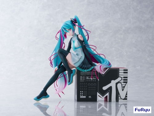 FURYU Hatsune Miku x MTV 1/7 Figure