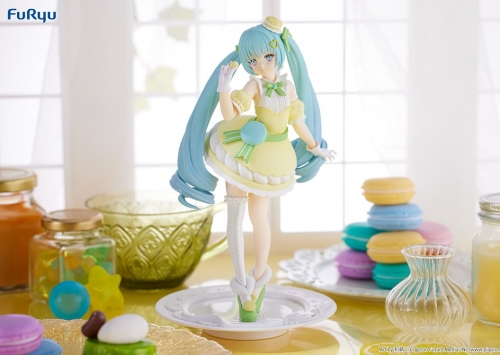 FuRyu Hatsune Miku Exceed Creative SweetSweets Series Macaroon Citron Color ver.Figure