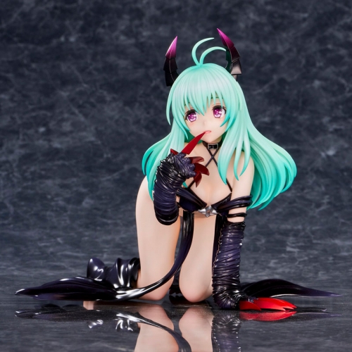 Union Creative UC To Love-Ru Darkness Run Elsie Jewelria Darkness Ver. 1/6 Figure