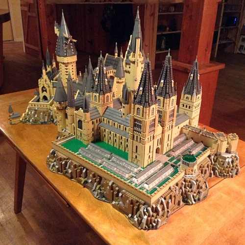 LELE Harry Potter Hogwart's Castle Central Courtyard S7315 12918Pcs Moc Model Building Blocks Bricks Toys