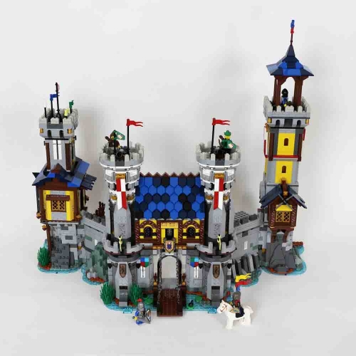 Reobrix Creator Expert Street View Golden Lion Castle 2722Pcs Moc Model Modular Building Blocks Bricks Toys 66006