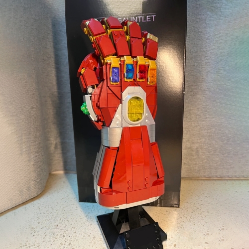 Super Heroes Marvel Avengers Iron Man Nano Gauntlet 675Pcs Moc Model Modular Building Blocks Bricks Toys 76223 90013 66018