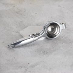 Chromeplated Zinc Alloy Lemon Squeezer