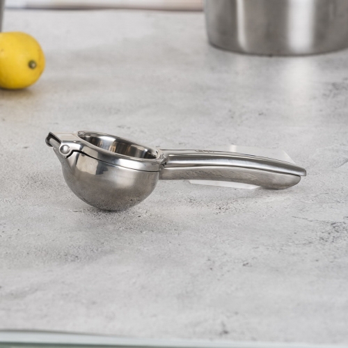 Stainless Steel Premium Lemon Squeezer