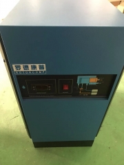 Plate exchange dryer