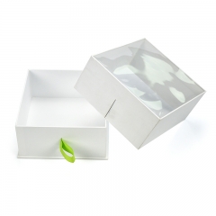 Holiday gift box-G0024