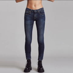 comfortable casual skinny jeans