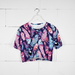 Crop T-shirt feathers color