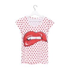 Women T-shirt dot lips