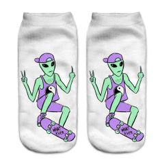 短袜外星人滑板Skater alien wiz