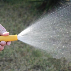 Plastic 2-way smart garden spray nozzle
