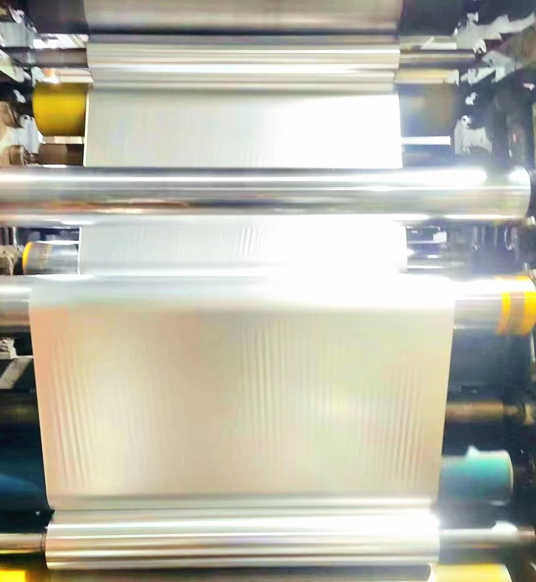 Longding Aluminium Achieves Higher Record for Light-Gauge Foil Production