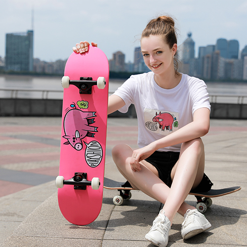 What material do we use for our skateboard？