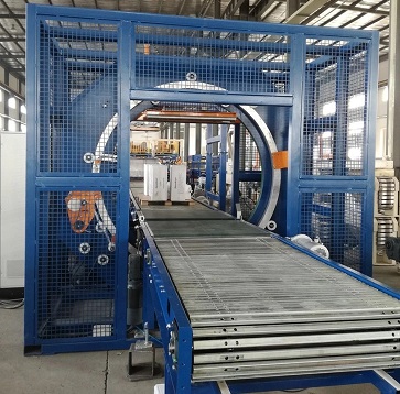 horizontal stretch wrap machine for door and panel wrapping