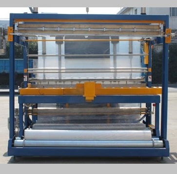 Carpet roll sleeve sealing shrink wrapping machine