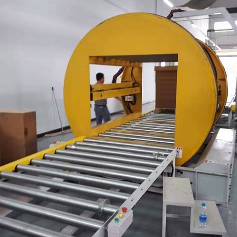 inline pallet tipper machine with conveyor system