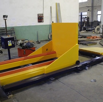 hydraulic upender table for jumbo roll-min