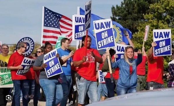 UAW: Collective Strike