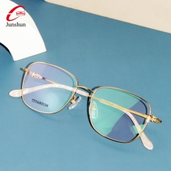 5050 - Big rim titnaium frame young and fashion in simple design for lady