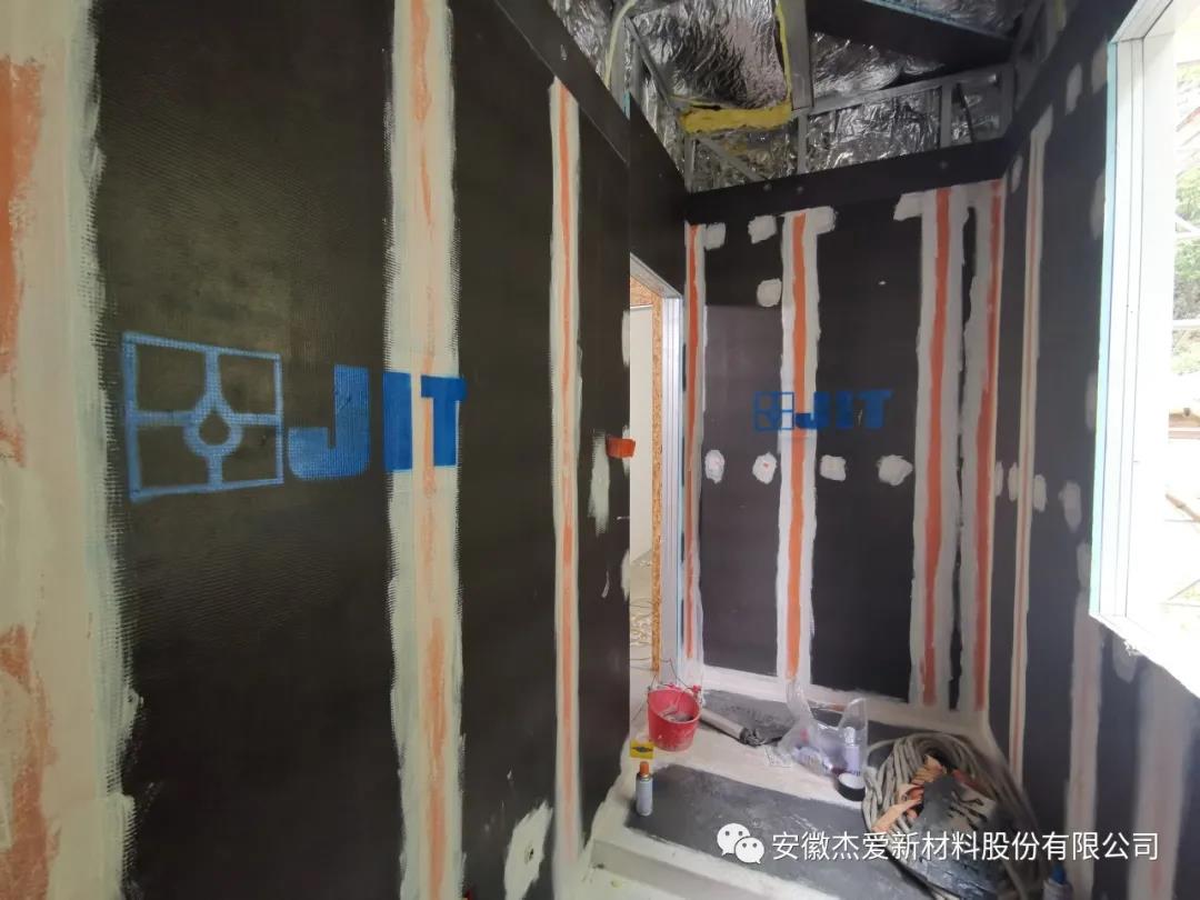 Innovative solution for light steel residential bathroom waterproof tiling