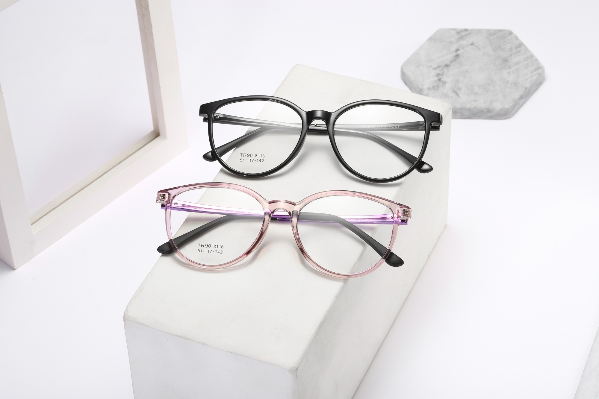 The Growth of Online Shopping for Glasses
