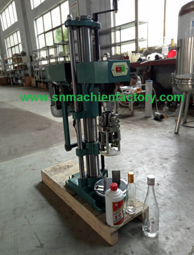 Semi-automatic aluminum cap sealing machine