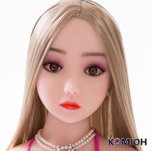 A Komioh Sex Love Doll