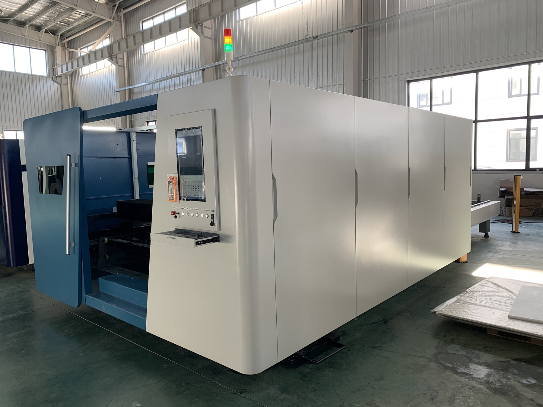 WT-3020JH Fiber laser cutting machine for delivery