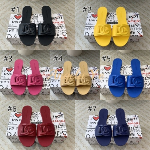 1 pair fashion slide slipper size:5-10 with box DOA #23409