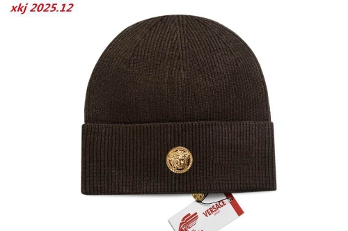 V.e.r.s.a.c.e. Beanies 1001 Men
