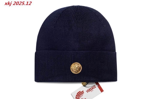 V.e.r.s.a.c.e. Beanies 1002 Men