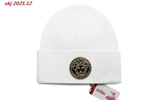 V.e.r.s.a.c.e. Beanies 1007 Men