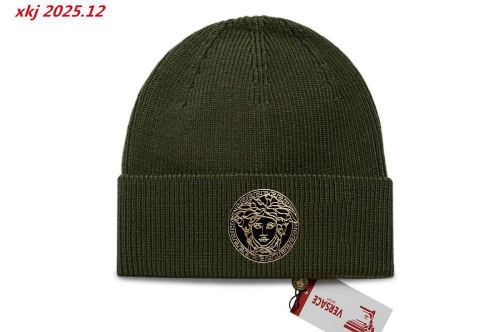 V.e.r.s.a.c.e. Beanies 1011 Men