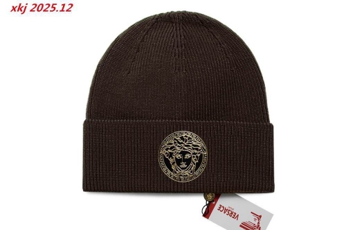 V.e.r.s.a.c.e. Beanies 1010 Men