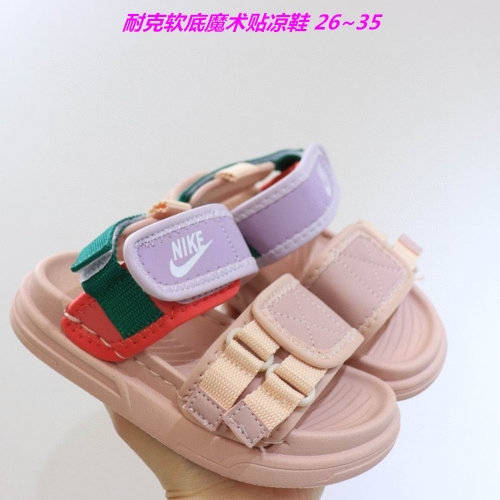 NIKE Kids Sandals 6002 Child