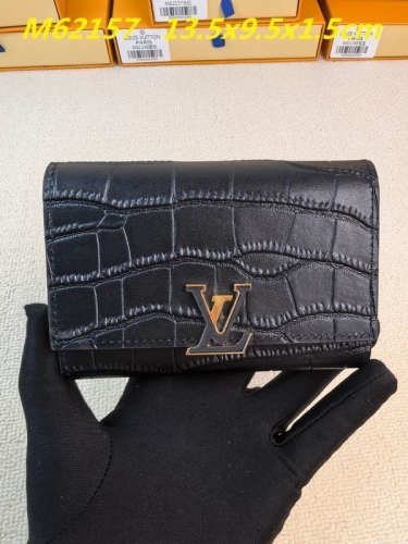 AAA--L...V... Wallets 5161