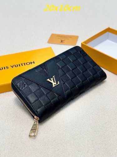 AAA--L...V... Wallets 4884