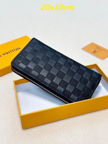 AAA--L...V... Wallets 4883