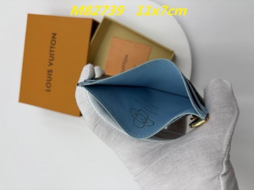 AAA--L...V... Wallets 5008