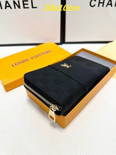 AAA--L...V... Wallets 4874