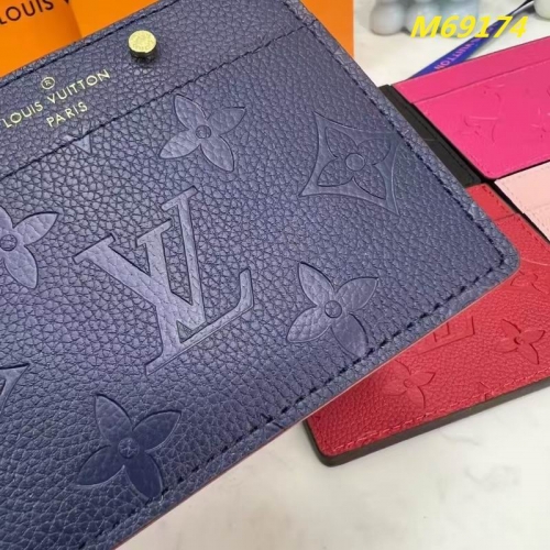 AAA--L...V... Wallets 5085