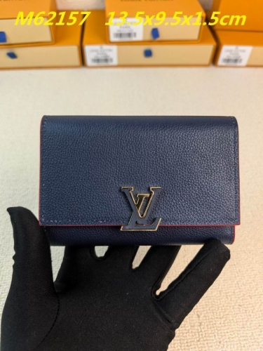AAA--L...V... Wallets 5157