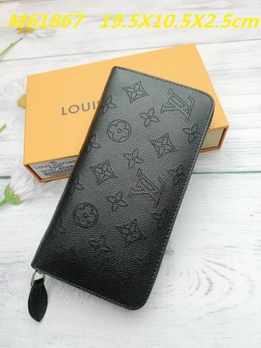 AAA--L...V... Wallets 1197
