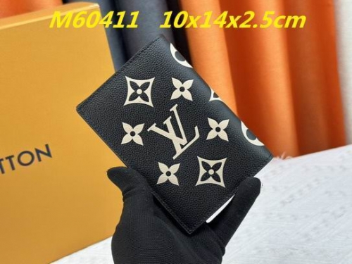 AAA--L...V... Wallets 4863