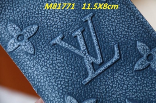 AAA--L...V... Wallets 1078