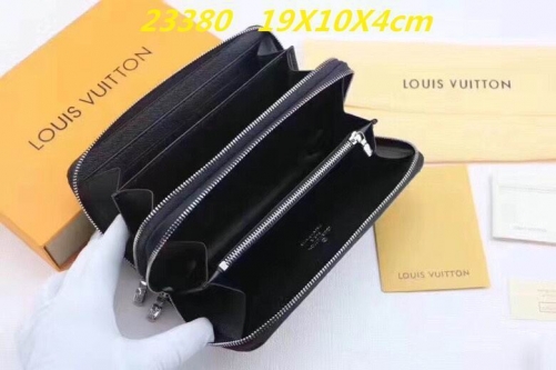 AAA--L...V... Wallets 1013