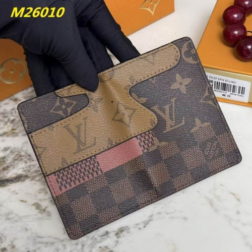 AAA--L...V... Wallets 4967