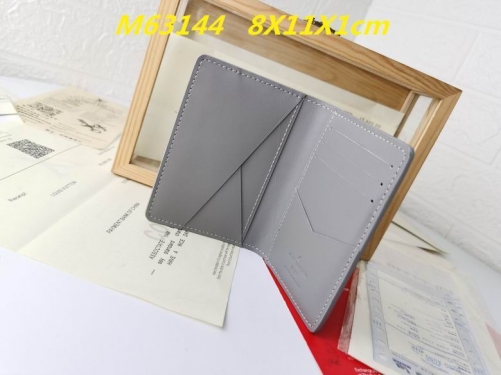 AAA--L...V... Wallets 4681
