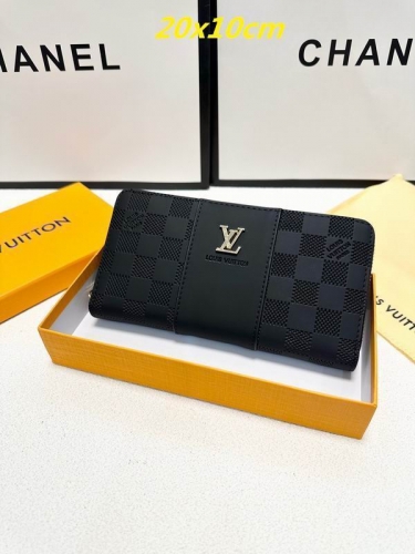 AAA--L...V... Wallets 4876
