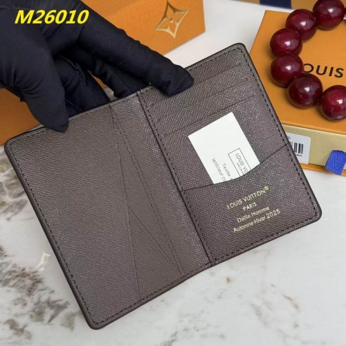 AAA--L...V... Wallets 4968